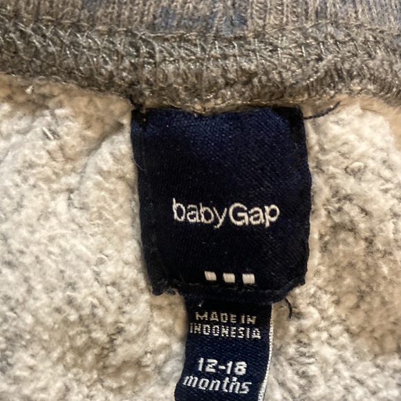 Clearance Gap grey sweatpants toddler - Picture 3 of 3
